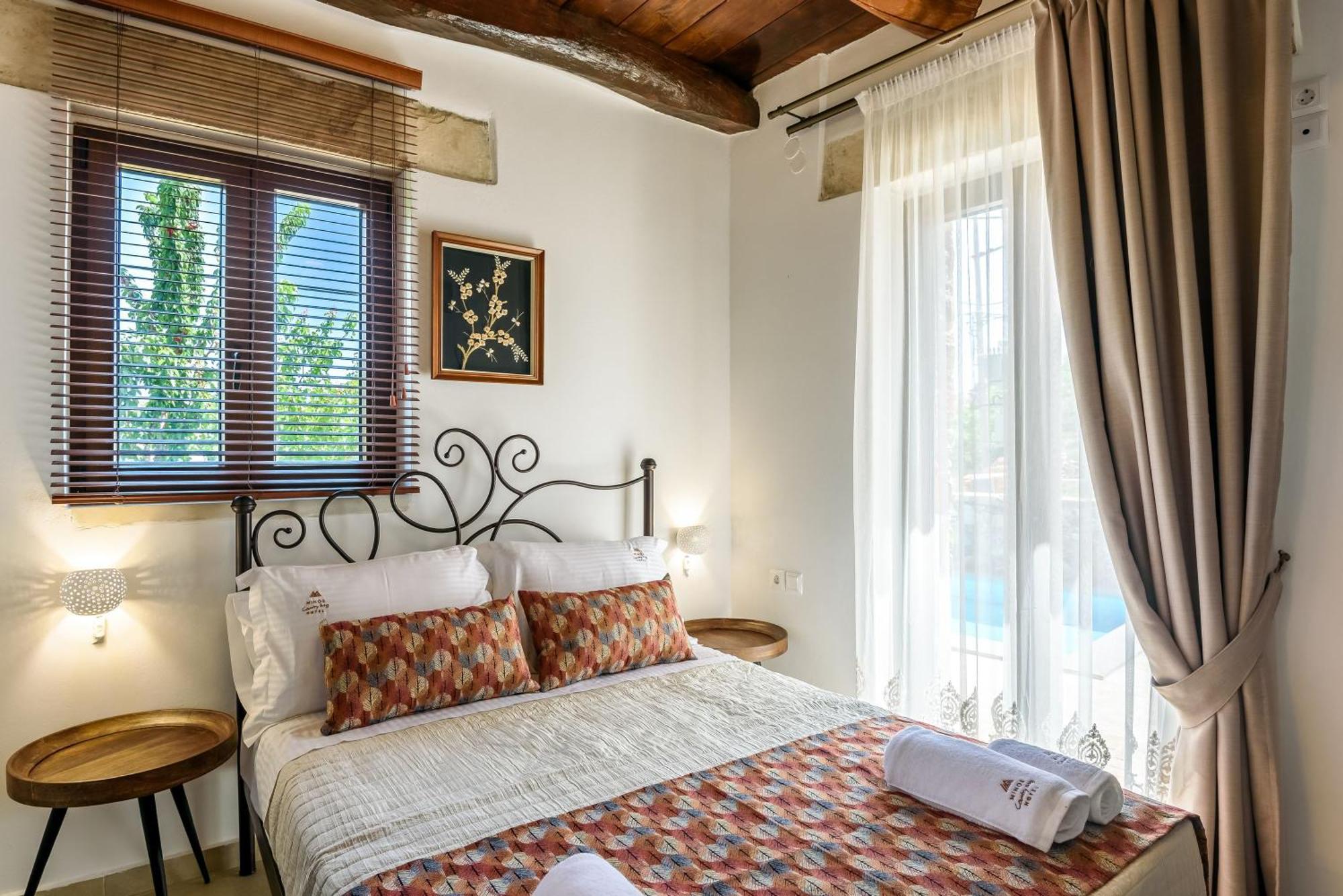 Minos Country Living Apartments Agriles Экстерьер фото