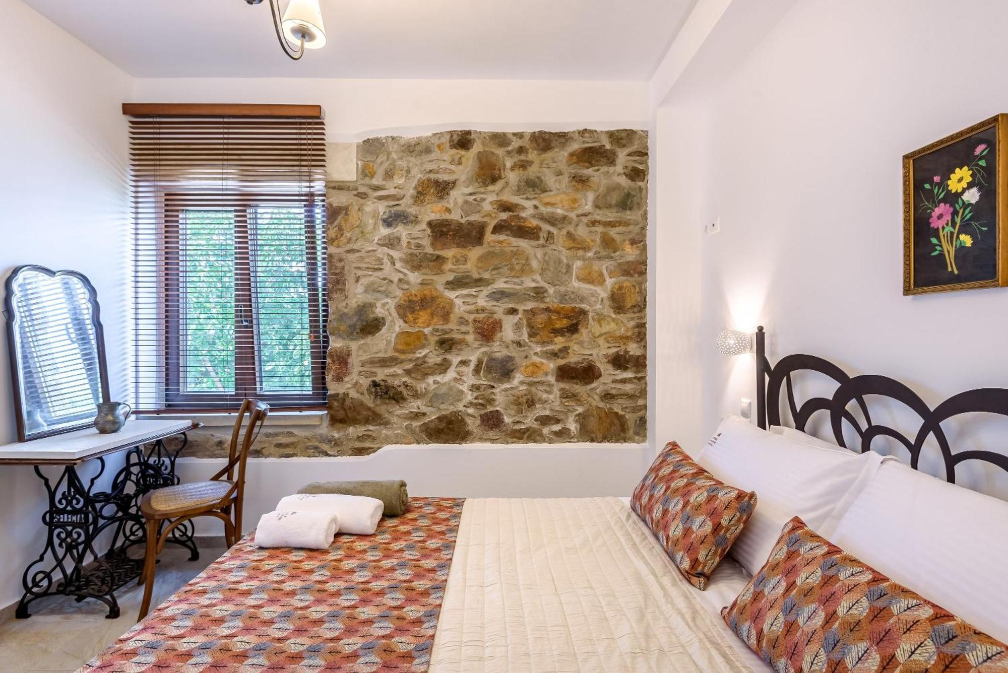 Minos Country Living Apartments Agriles Экстерьер фото