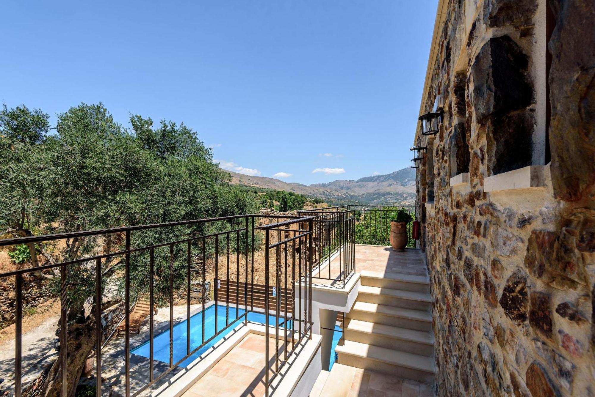 Minos Country Living Apartments Agriles Экстерьер фото